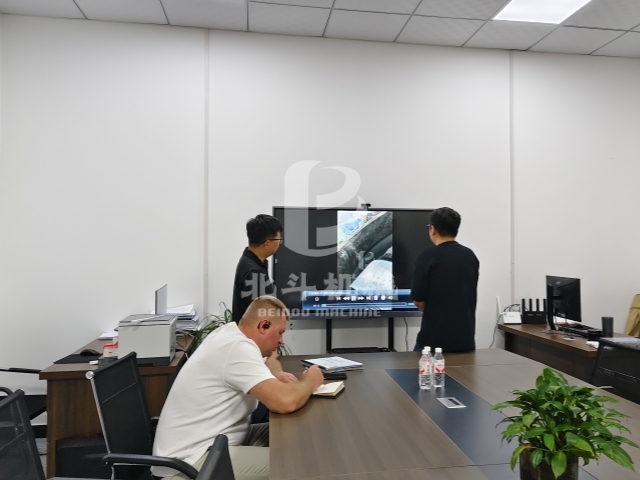 現(xiàn)場(chǎng)技術(shù)交流,與來訪客戶共話解決方案